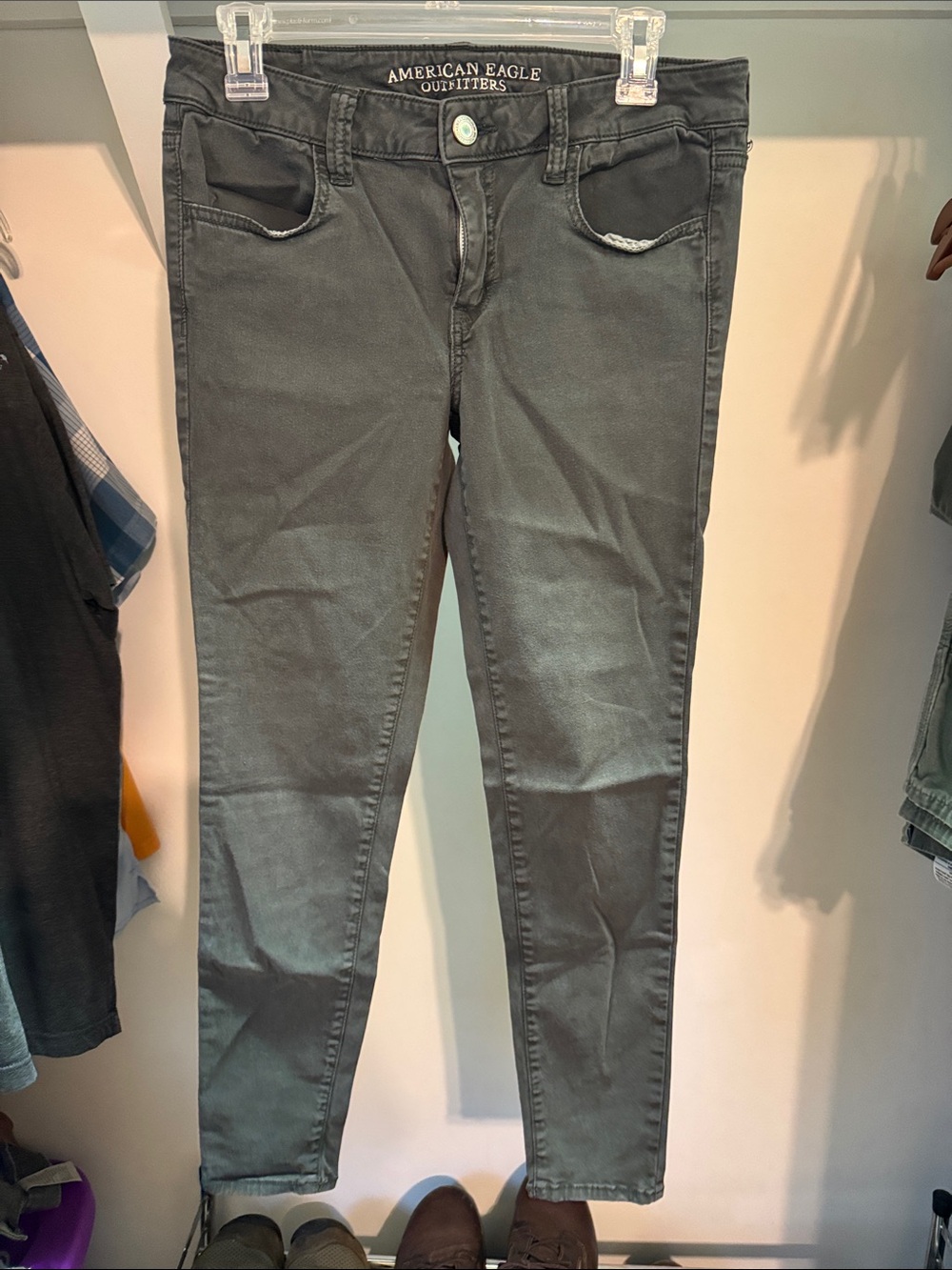 American Eagle Outfitters Charcoal Gray Skinny Jeans